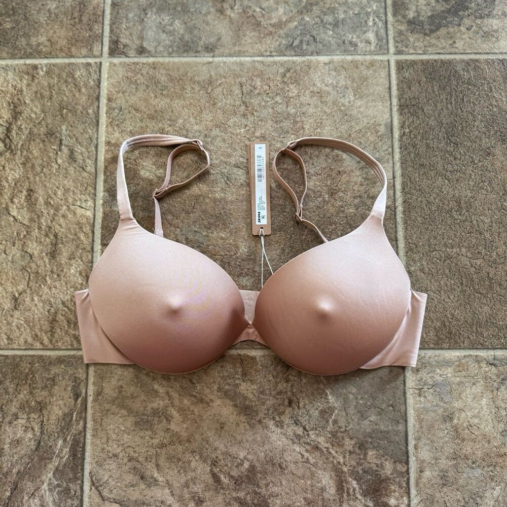 SKIMS Nude Bra - Picture 5 of 11